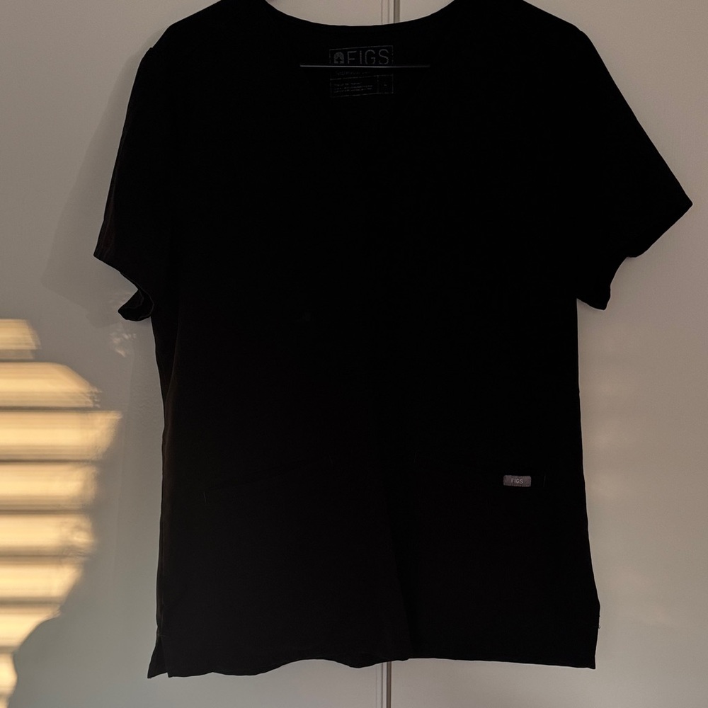 Figs Classic Black Scrub Top